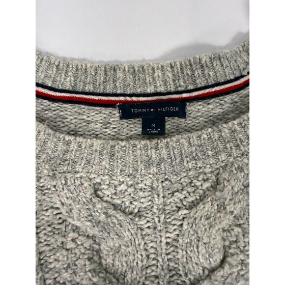 Tommy Hilfiger Grey Cable Knit Sweater | Women's Medium | High-Low Hem - Picture 3 of 6